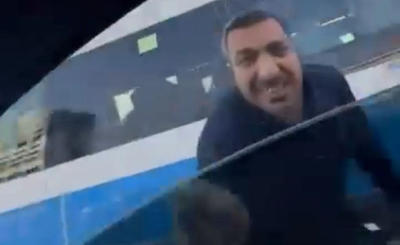 Bursa'da yol verme kavgası kamerada! Camı kırdı 180 bin lira ceza yedi