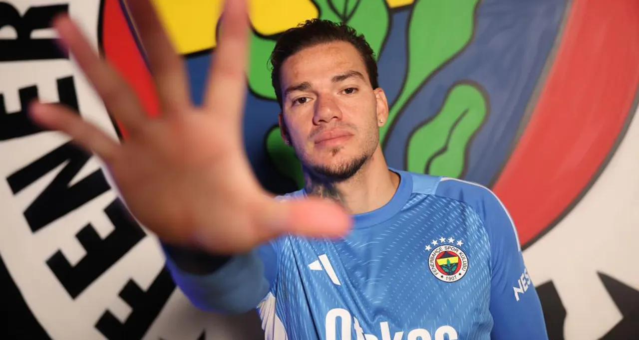 Galatasaray'ın uzun süre gündeminde yer alan Ederson, Fenerbahçe'ye imza atmıştı.