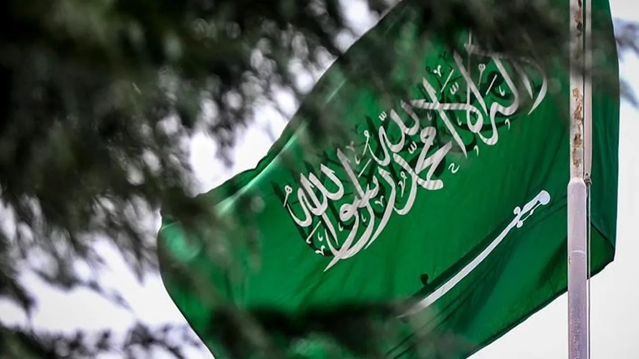 İsrailli yetkiliden çarpıcı iddia: Suudi Arabistan yakında İran'a saldıracak