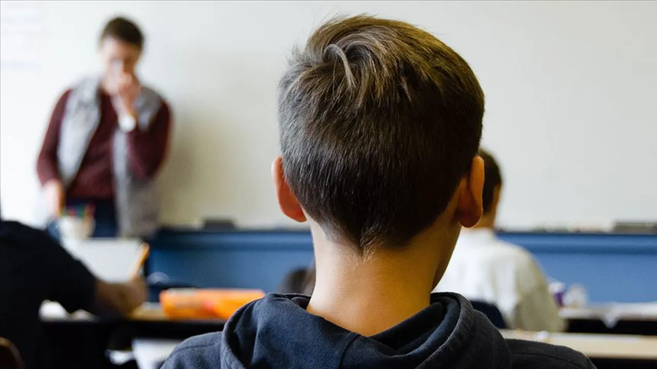 İstanbulda okullar bugün tatil mi, dersler yapılacak mı? Eğitim Sen açıklaması soru işareti bıraktı