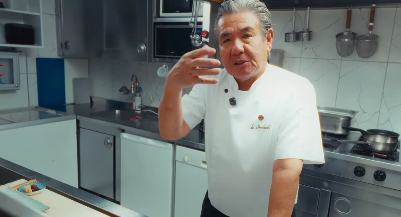 Japon usulü iftar! Türkçe öğrenen şef oruç tuttu, susuzluğa iyi gelen menü hazırladı