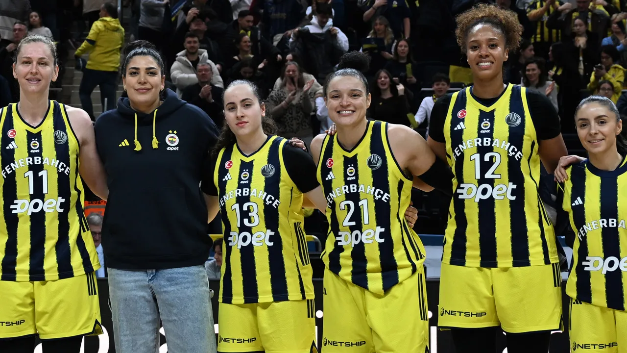 Kadınlar Basketbol Süper Ligi: Fenerbahçe yarı finalde