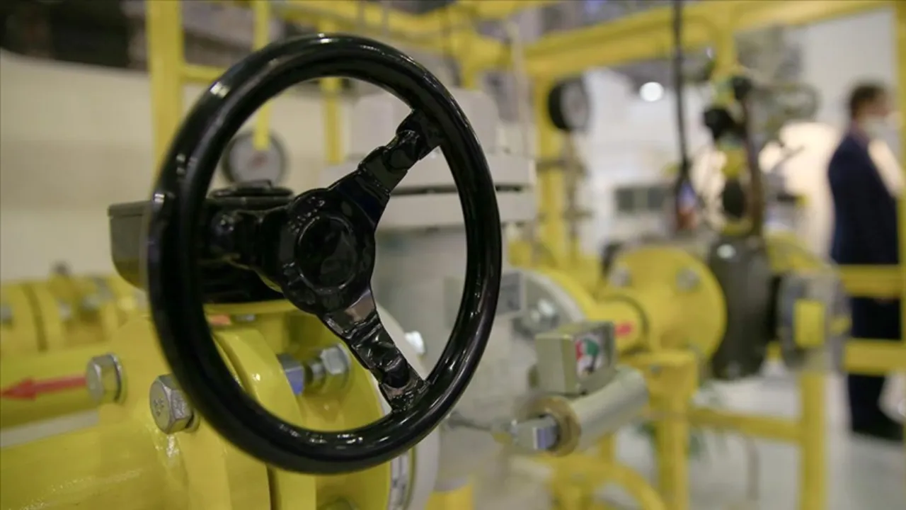 Avrupa'da doğal gaz alarmı! Depolar kritik seviyeye geriledi