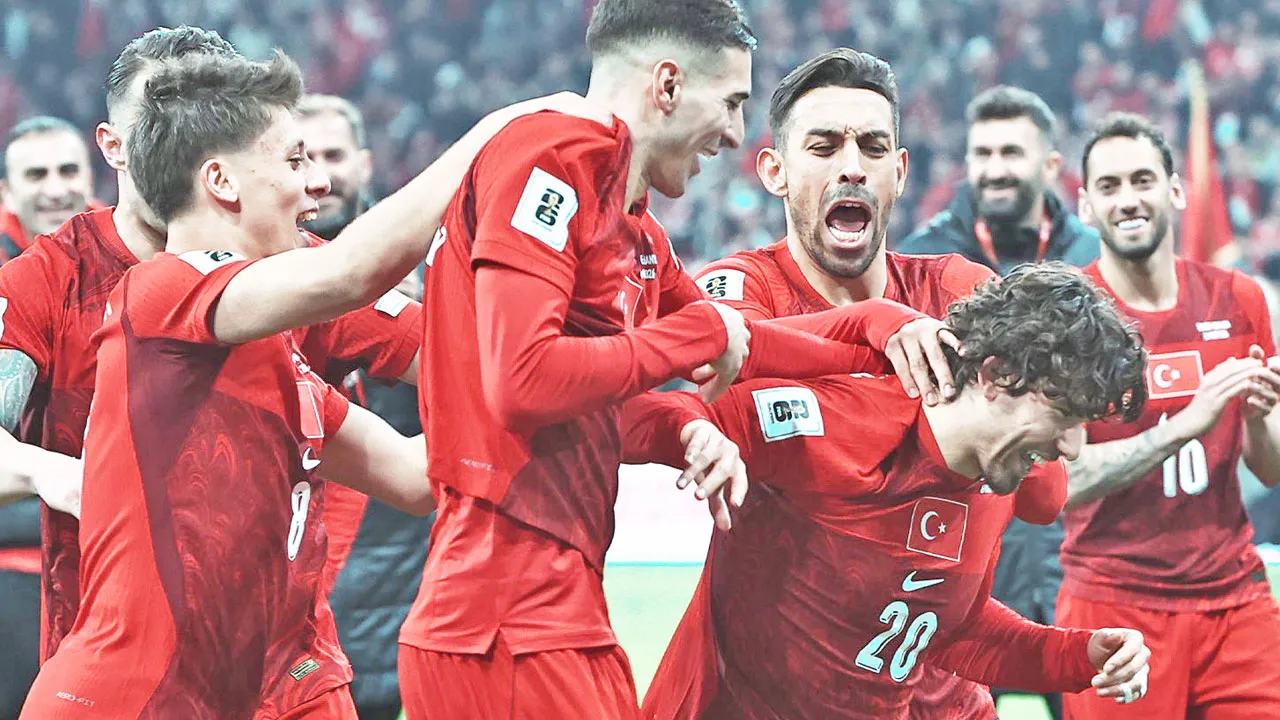 Bülent Korkmaz Milli Takımı değerlendirdi:  Arada dağlar kadar fark var!