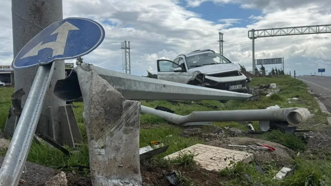 Diyarbakır'da okul servisi kaza yaptı! Çok sayıda yaralı var