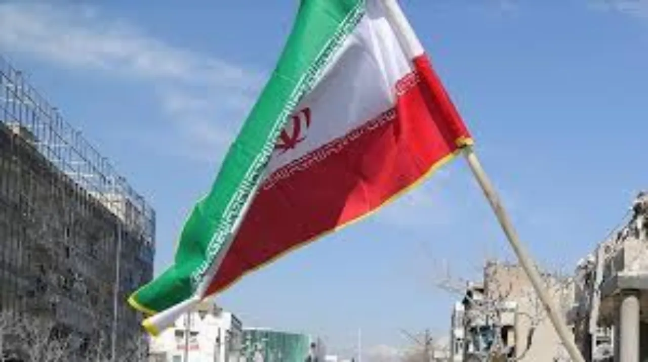 İran’dan Trump’a Hark Adası cevabı: Evlerine geri dönemezler