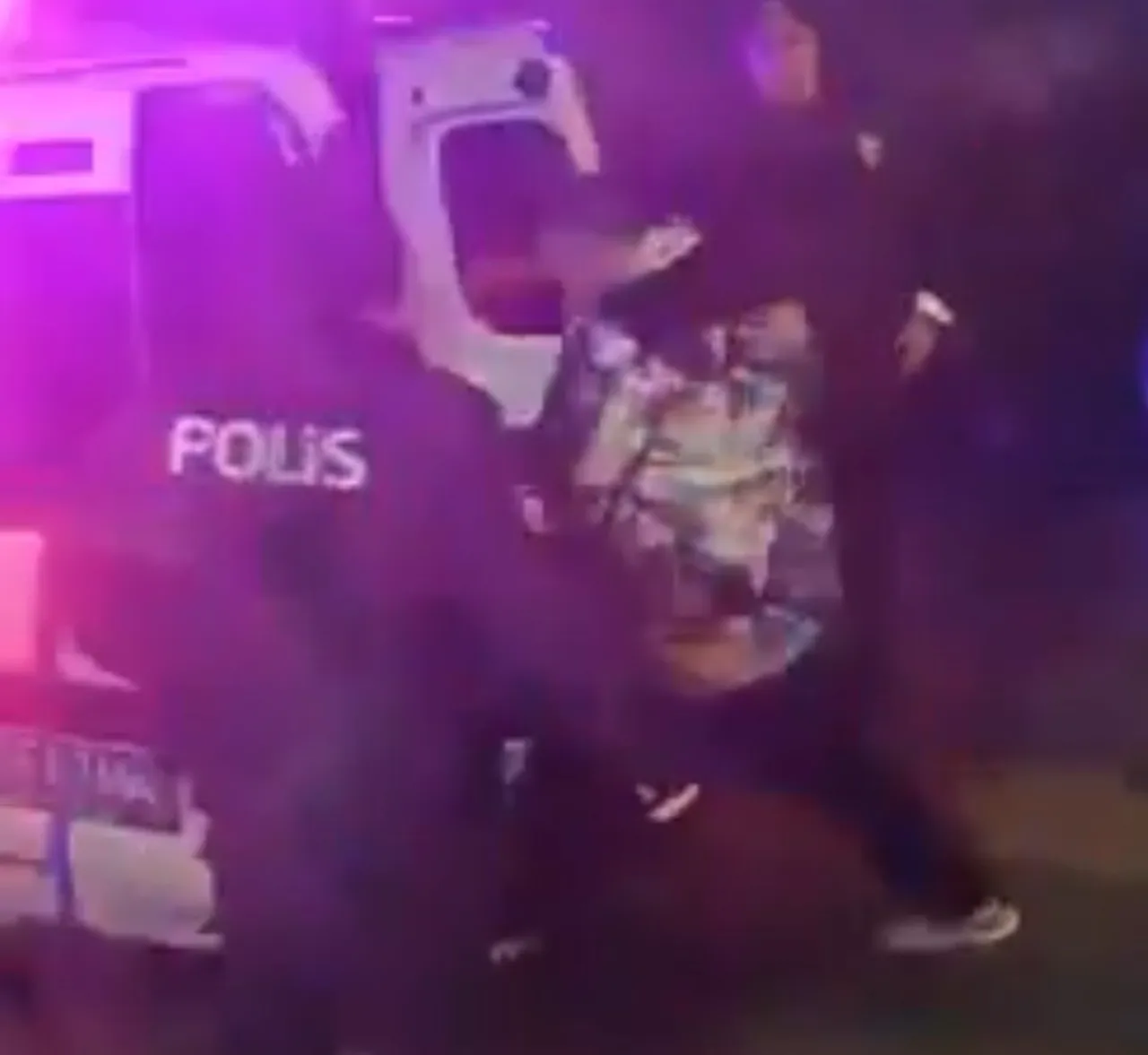 İzmir'de öğrenci yurdundaki taciz olayı sonrası Valilik harekete geçti! Yurt müdürü görevden alındı