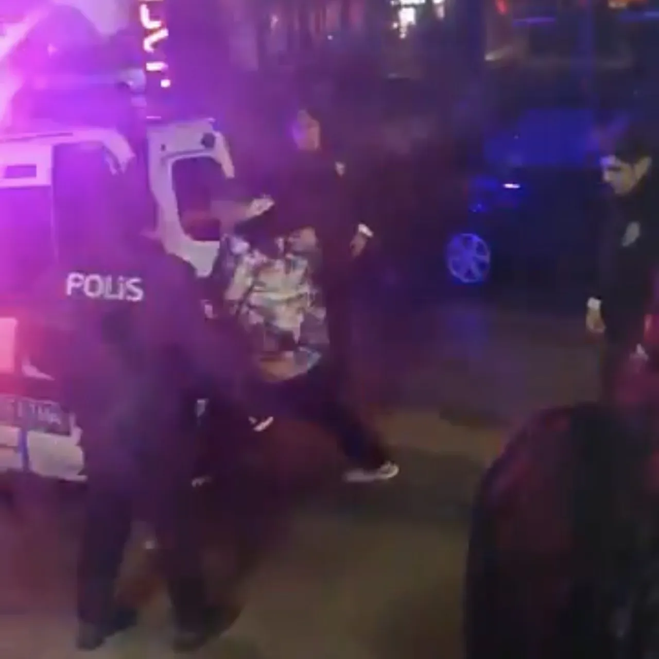 İzmirde öğrenci yurdundaki taciz olayı sonrası Valilik harekete geçti! Yurt müdürü görevden alındı