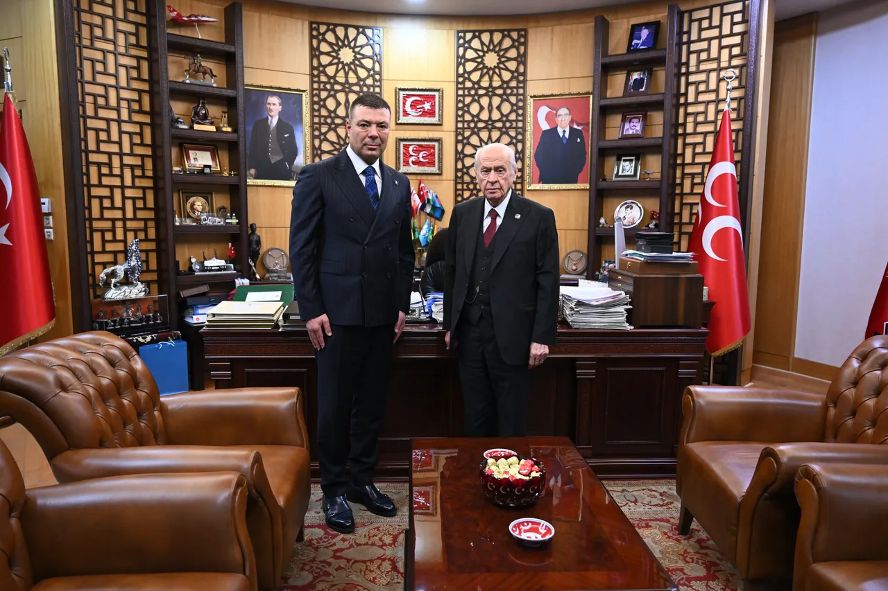 MHP'de  istifa eden İzzet Ulvi Yönter’in yerine Özgür Bayraktar atandı