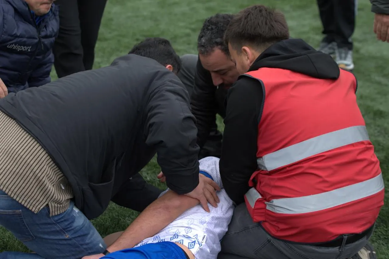 Bedir Salih Kazancı'ya ilk müdahale saha içinde yapıldı.