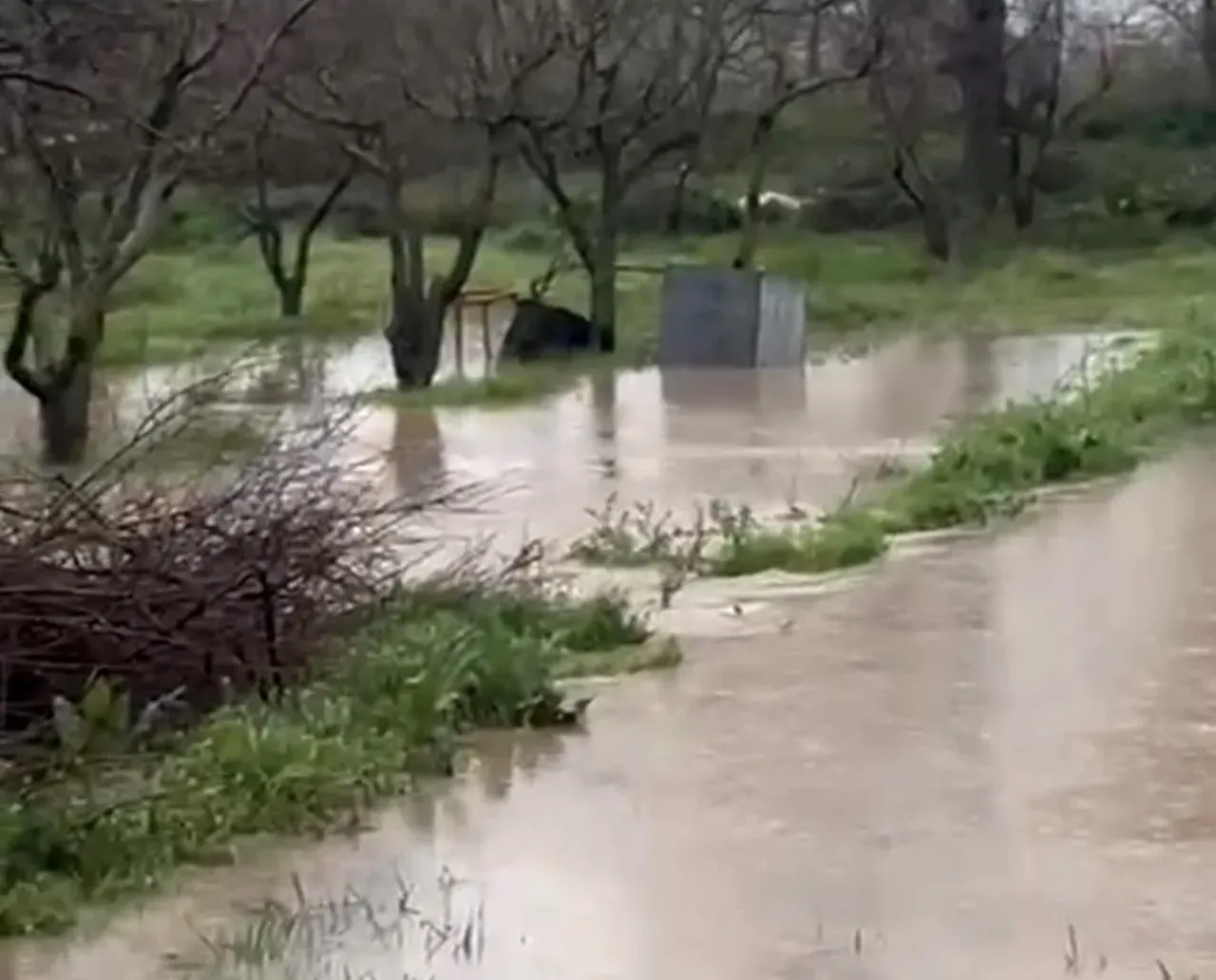 Sağanak sonrası kritik tablo! Yuvacık doldu, Susurluk alarm verdi