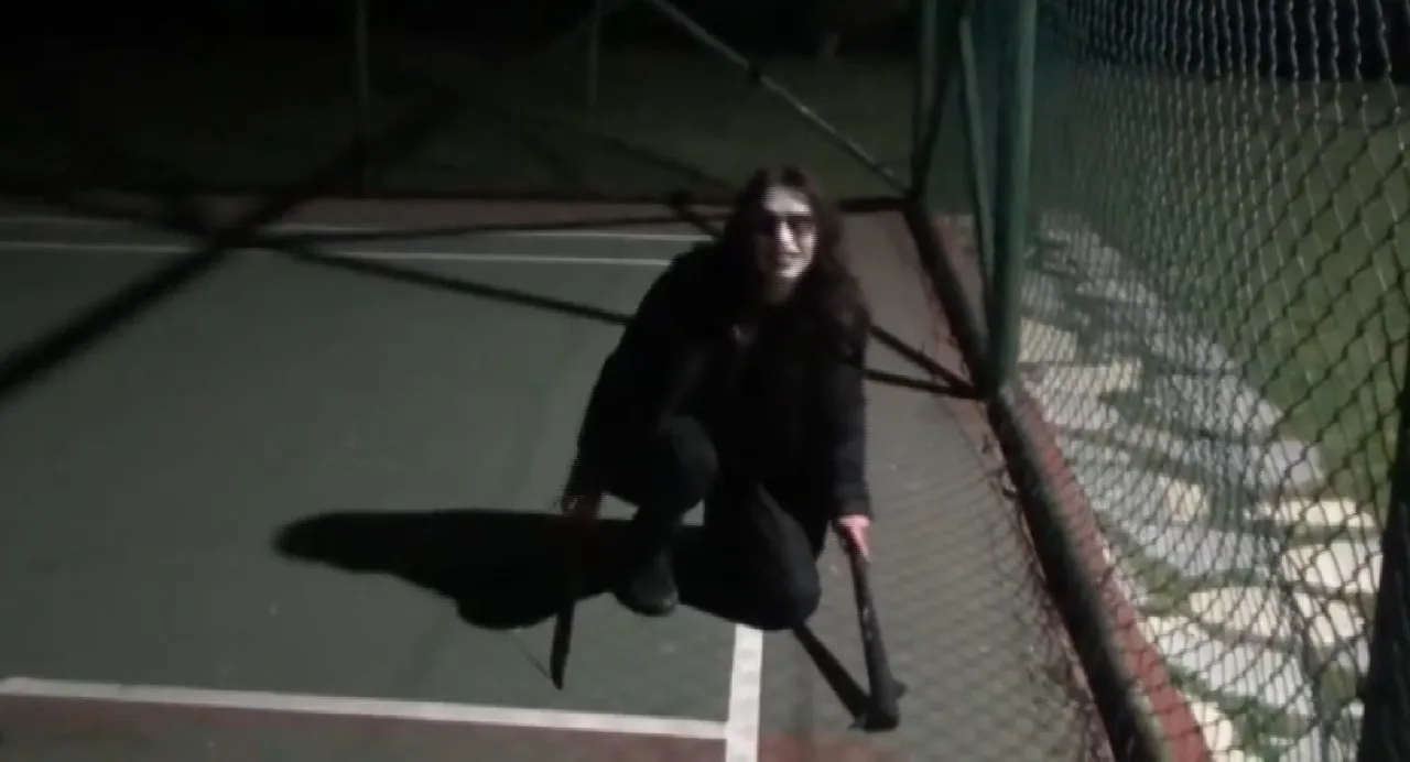 Site bahçesinde korkunç videolar çekti! Vatandaşı tedirgin eden şahıs tutuklandı