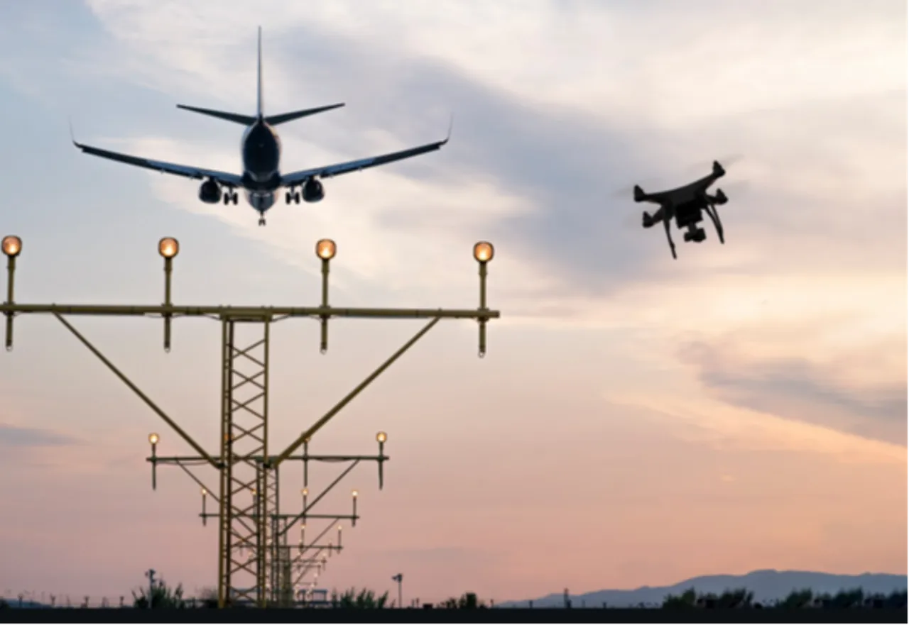 Trump'ın uçağına drone tehdidi! F-16'lar peş peşe havalandı, işaret fişekleri atıldı