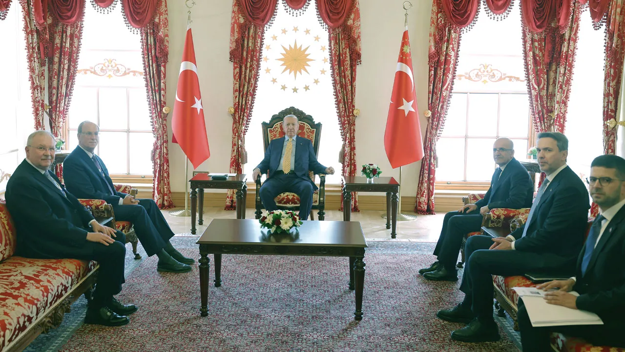 Türkiye’ye uluslararası yatırım yağacak: Dolmabahçe zirvesinde dünya devleri yer aldı