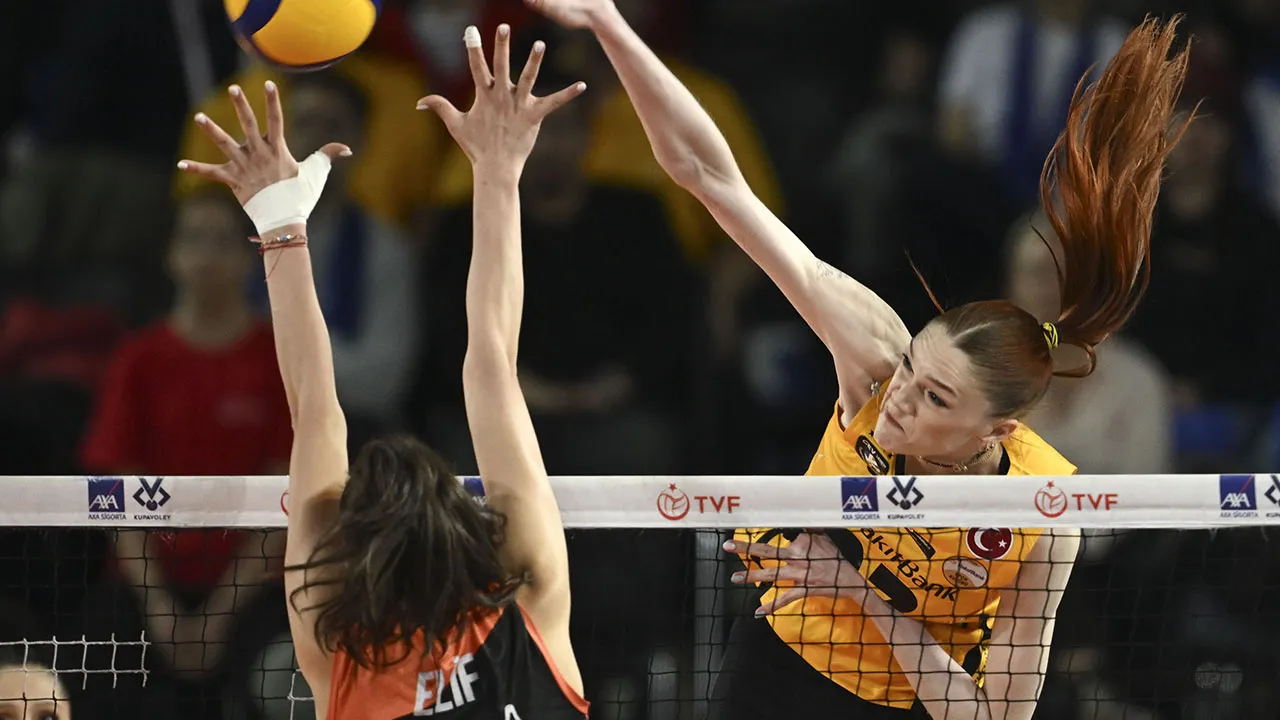 VakıfBank seride öne geçti