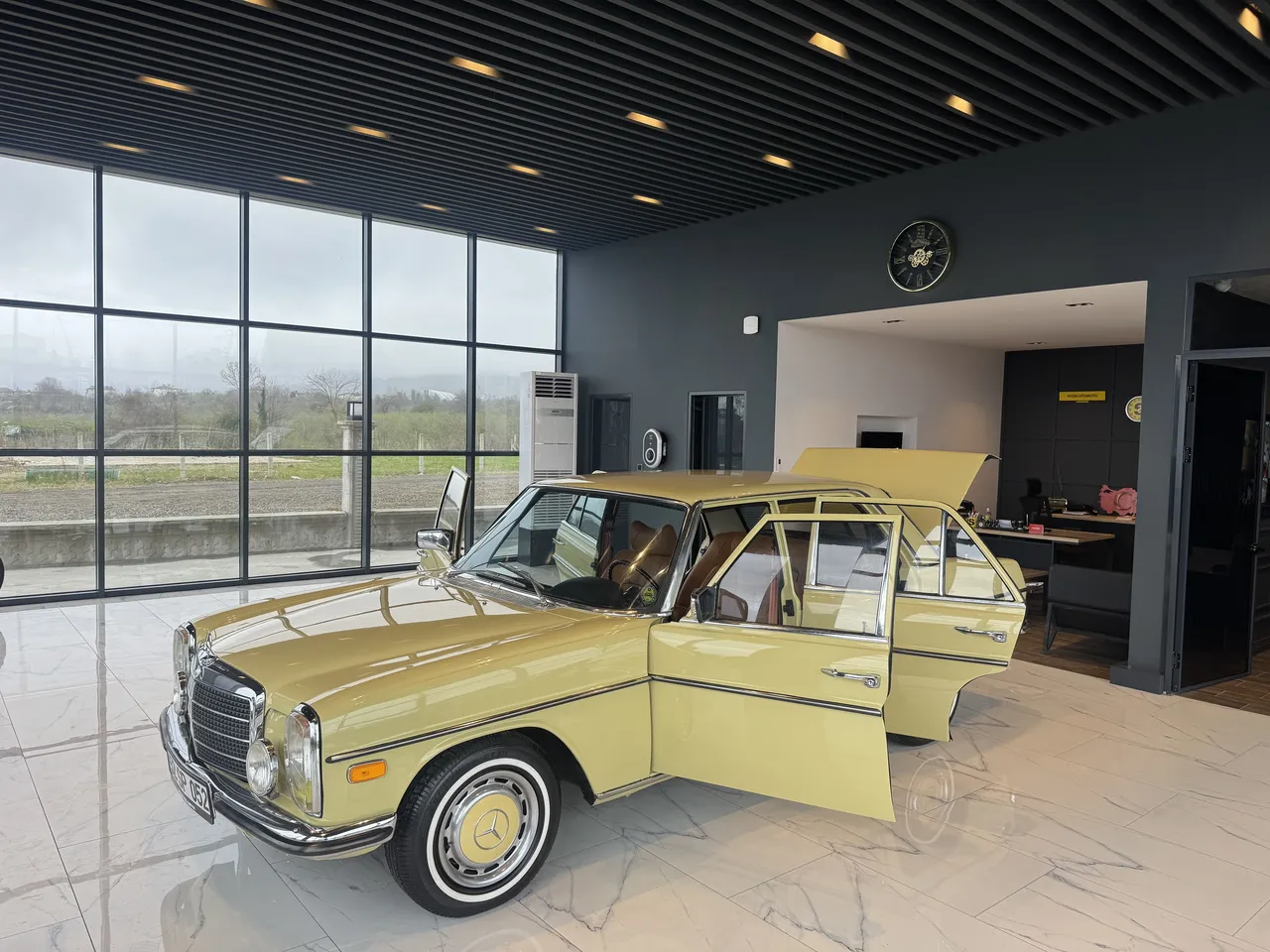 25 bin liraya aldı, 1 milyon TL masraf yaptı! 1976 model aracı görenler gözlerine inanamıyor