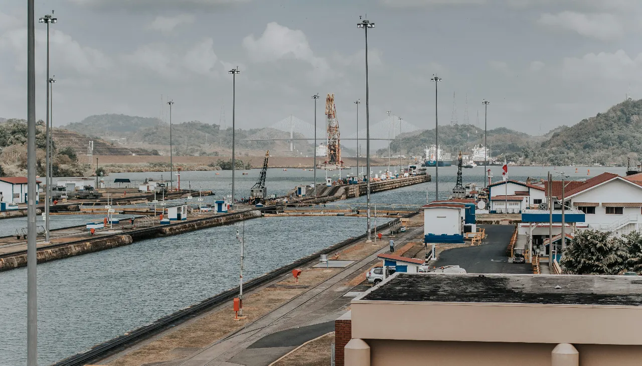 Enerji krizi rotayı değiştirdi! Panama Kanalı'nda dikkat çeken artış