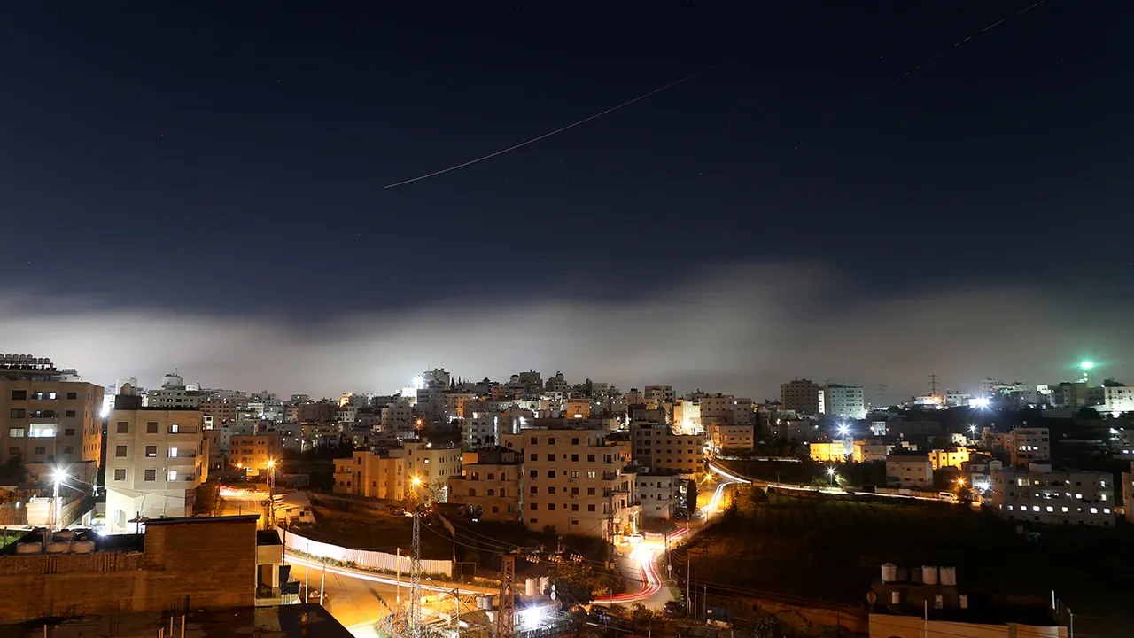 İran: Bölgedeki ABD şirketlerini vuracağız