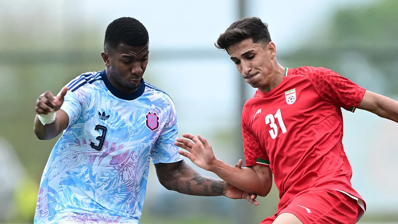 İran'ın Kosta Rika'ya 5 attığı maçı Infantino da izledi