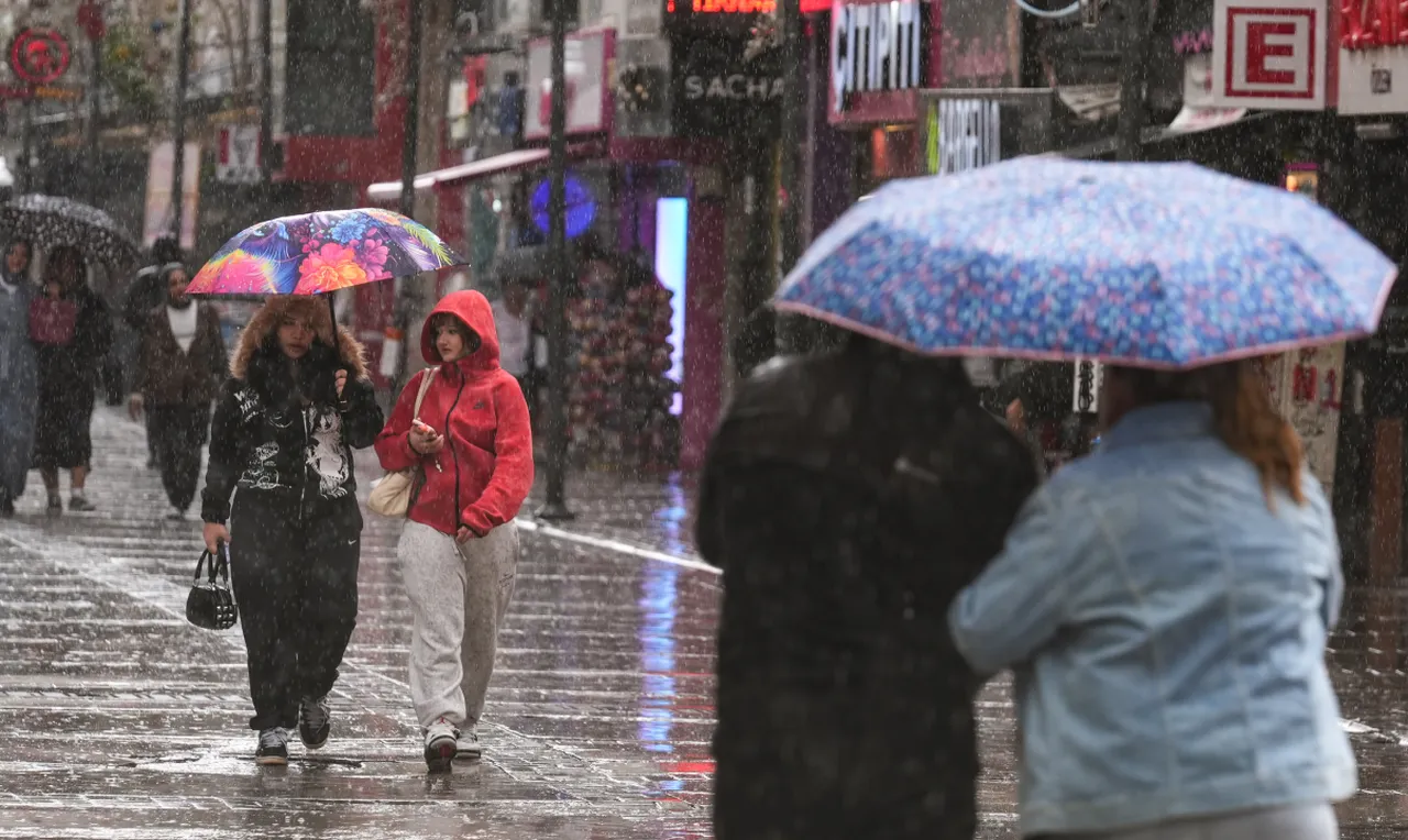 İstanbul'da metrekareye 97 kg yağış düştü! Bilanço ağır: 375 su baskını, 18 toprak kayması, 16 duvar çökmesi...