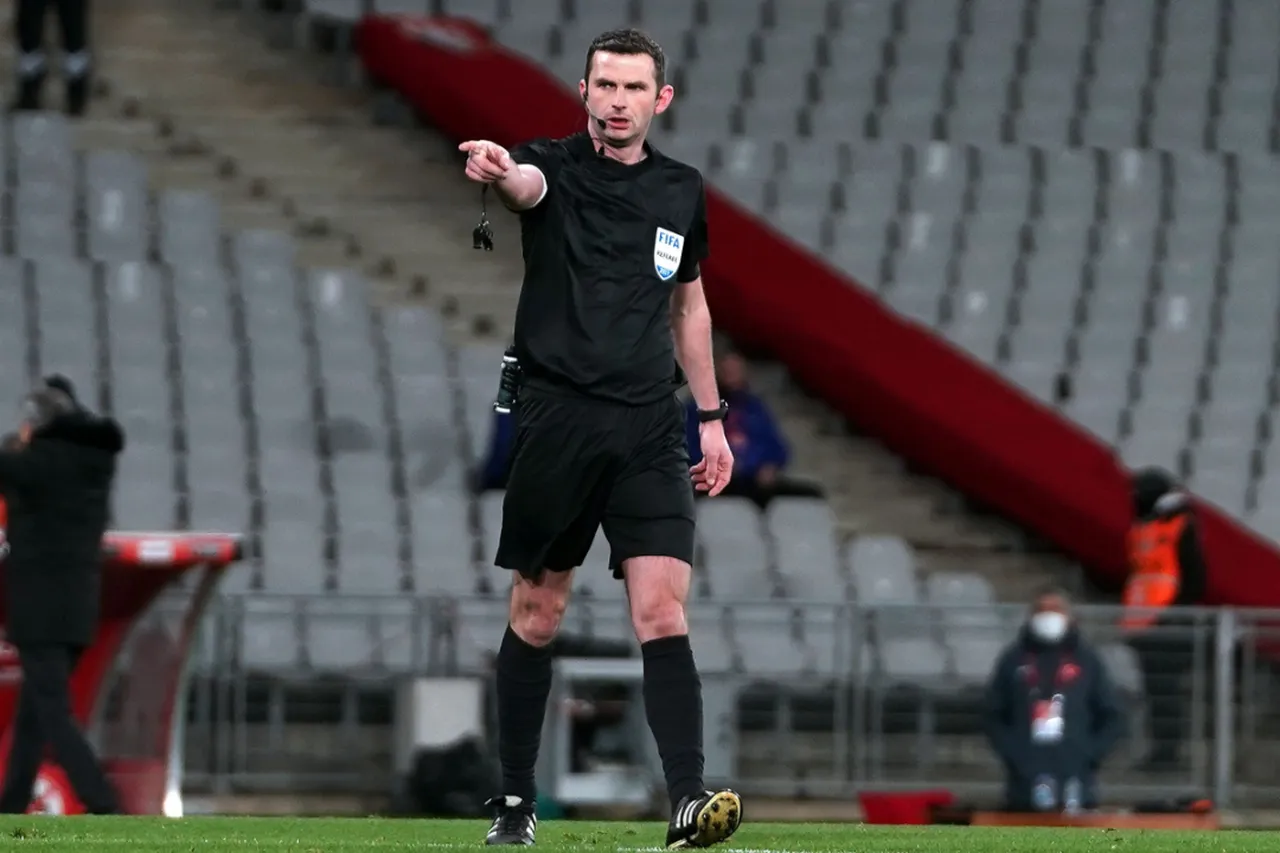 Kosova Türkiye maçı hakemi Michael Oliver kimdir, nereli? Oliver'ın yönettiği maçlar ve hakem karnesi