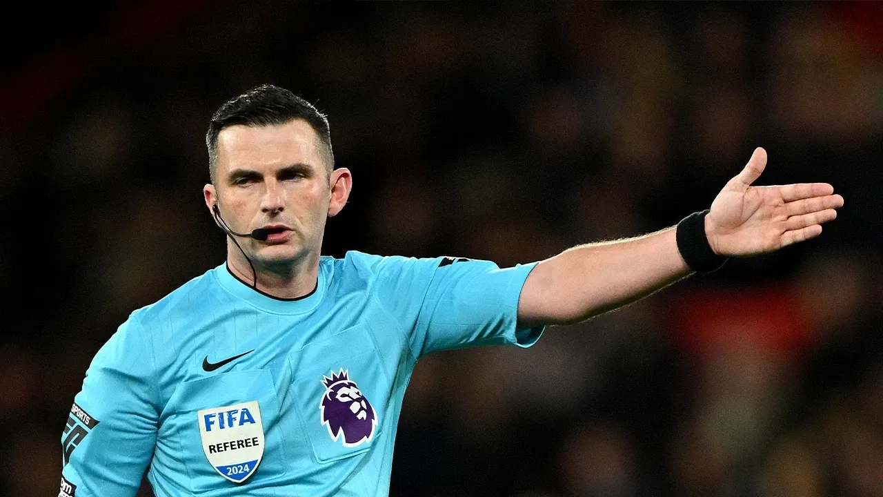 Kosova Türkiye maçı hakemi Michael Oliver kimdir, nereli? Oliverın yönettiği maçlar ve hakem karnesi