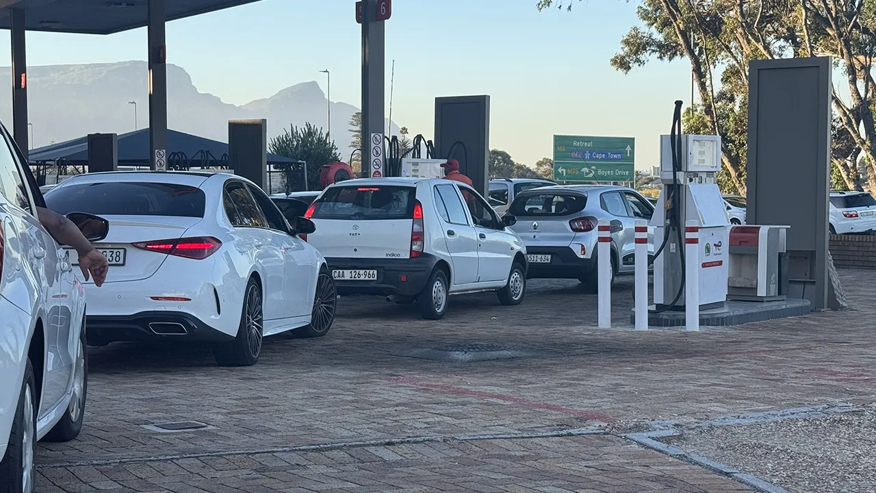 Orta Doğu'daki savaş Güney Afrika'da kontak kapattırdı: Zam gelmeden stoklar tükendi