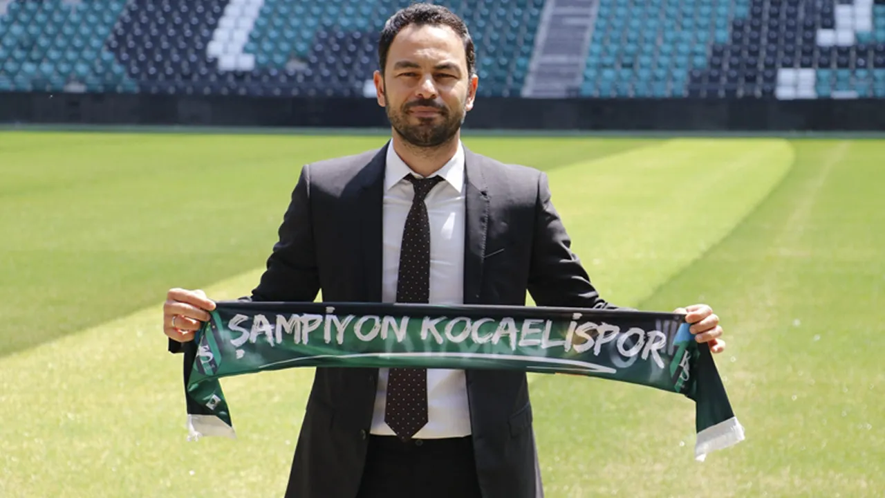 Selçuk İnan'dan yeni sözleşme açıklaması: Kocaelispor'u çok seviyorum