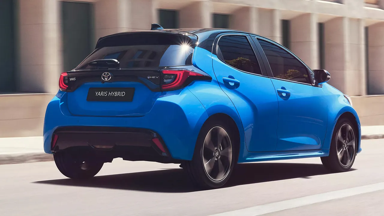 Akaryakıtta tasarruf devri! İşte yarı yarıya az tüketen araçlar