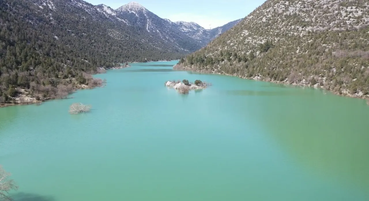 Antalya-Konya karayolunun 4 kilometrelik kısmı sular altında! Dron görüntüsü ortaya çıkardı