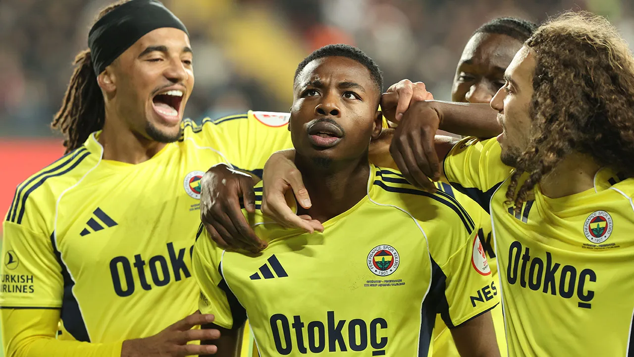 Fenerbahçe, Türkiye Kupası'nda çeyrek finalde! Sarı lacivertliler, 4 golle turladı