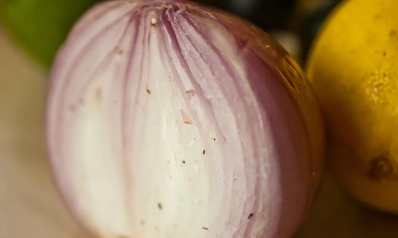 ‘Göz yaşartmayan soğan’ raflara çıktı! Bu yıl 180 ton satılacak