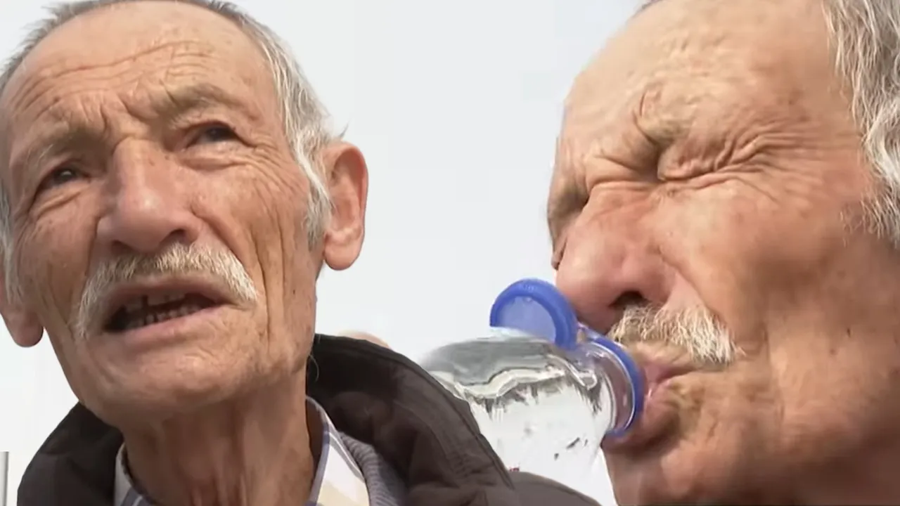 34 YILDIR SU İÇMİYOR