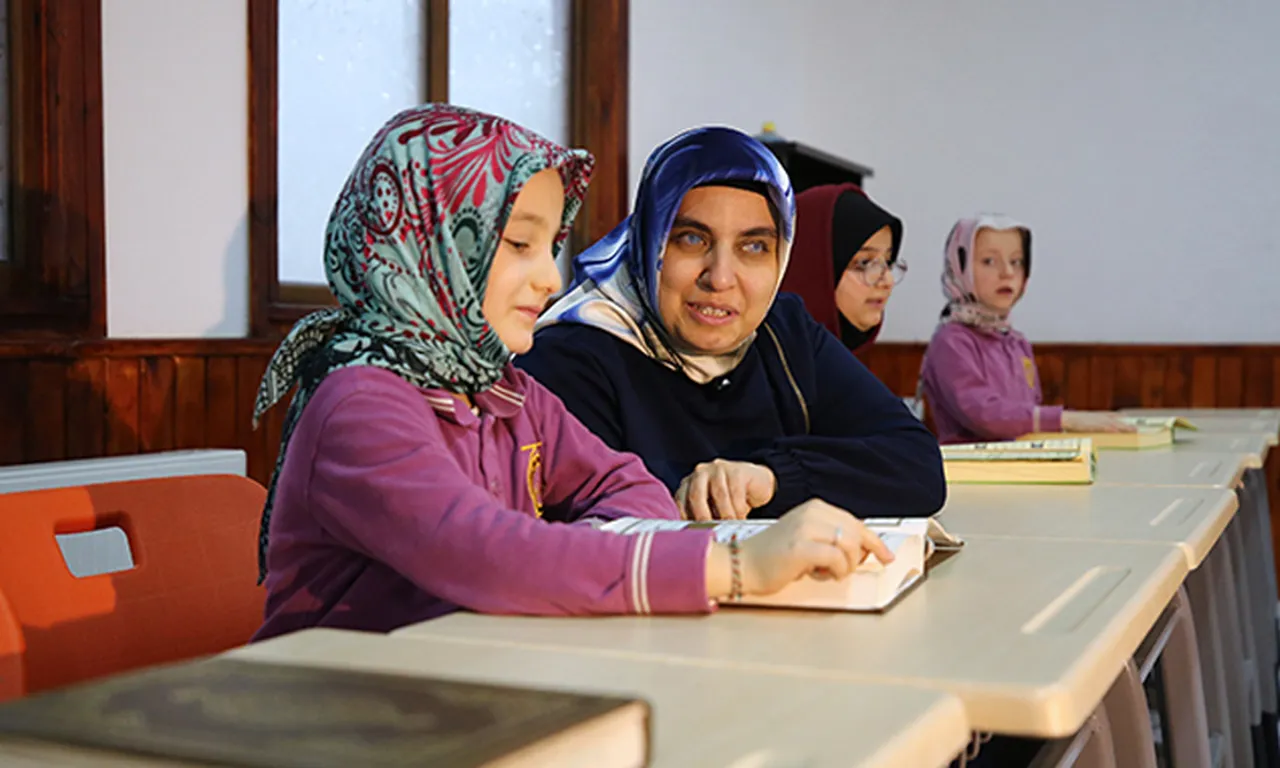 Doğduktan hemen sonra teşhis kondu… Çevresini yalnızca silüet olarak görüyor