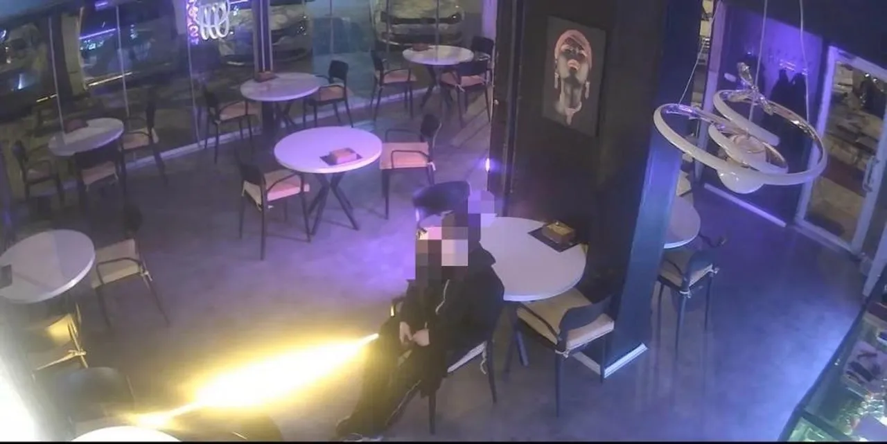 Hırsızlığın böylesi! Yemek yedi, ısındı, TV bile izledi