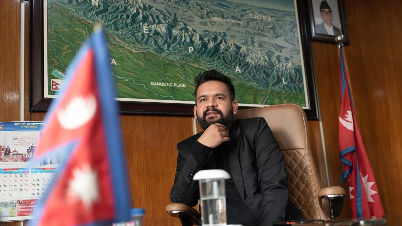 Nepal 6 ay sonra sandık başına gidiyor! Öne çıkan aday ise eski rapçi