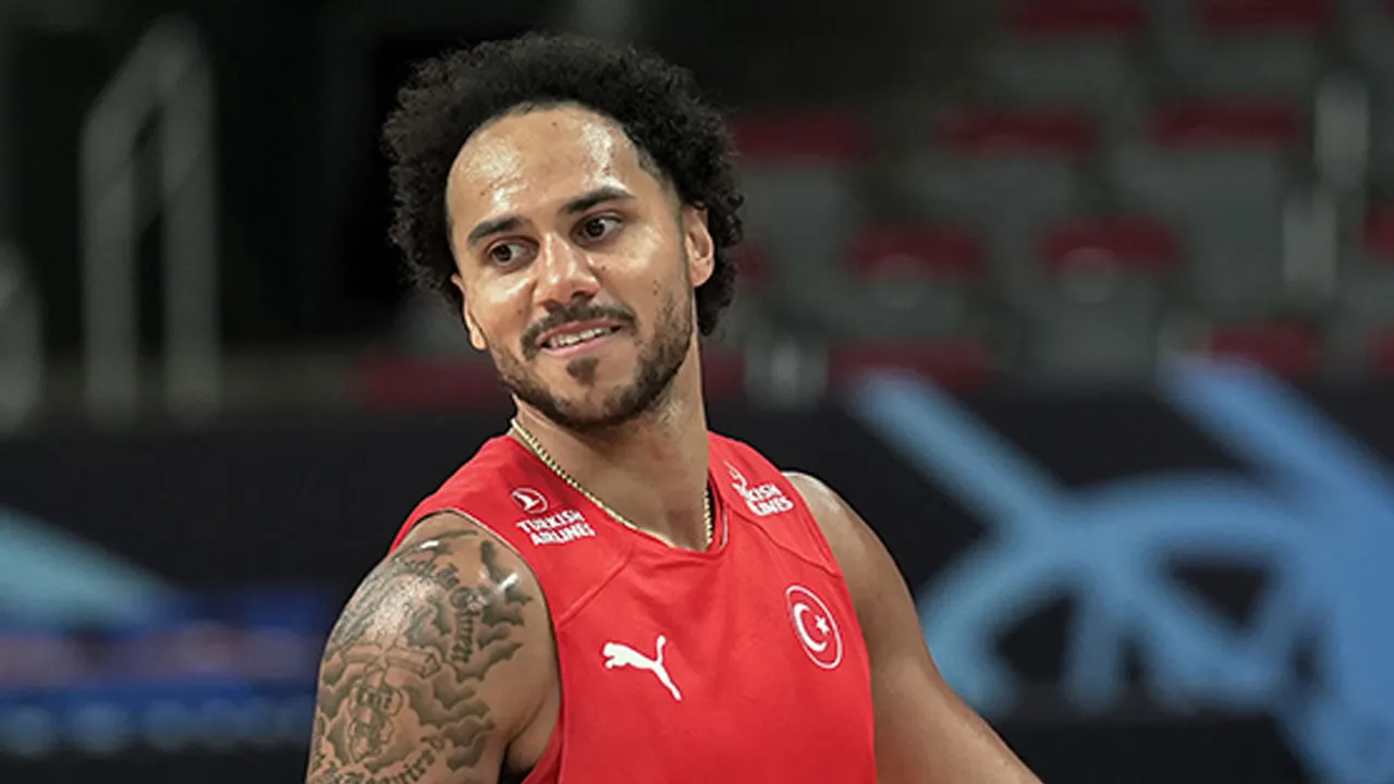 Shane Larkin'den kötü haber geldi