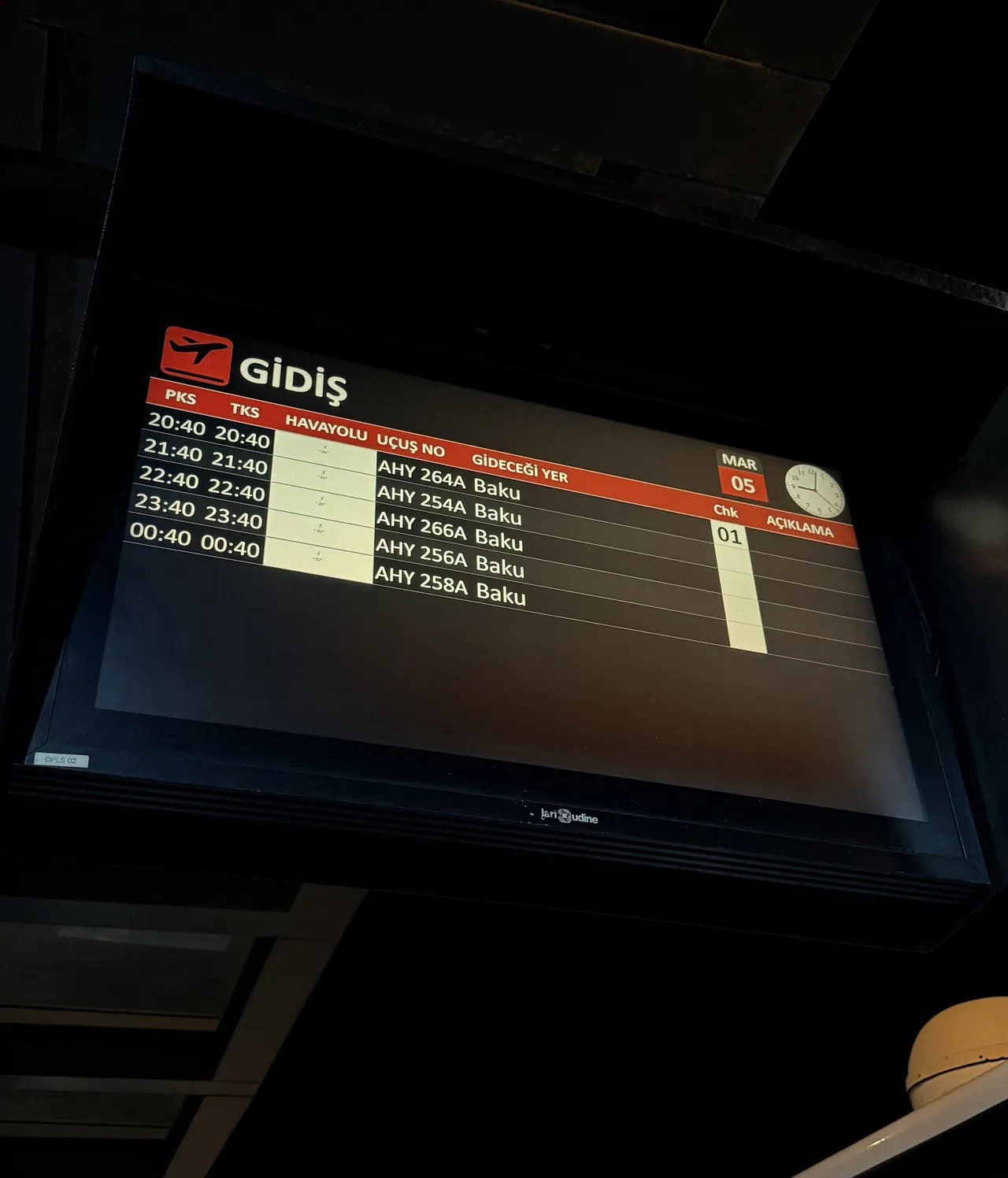 Uçaklar Iğdır'a inecek! Nahçıvan havalimanına saldırı sonrası yönlendirme yapıldı