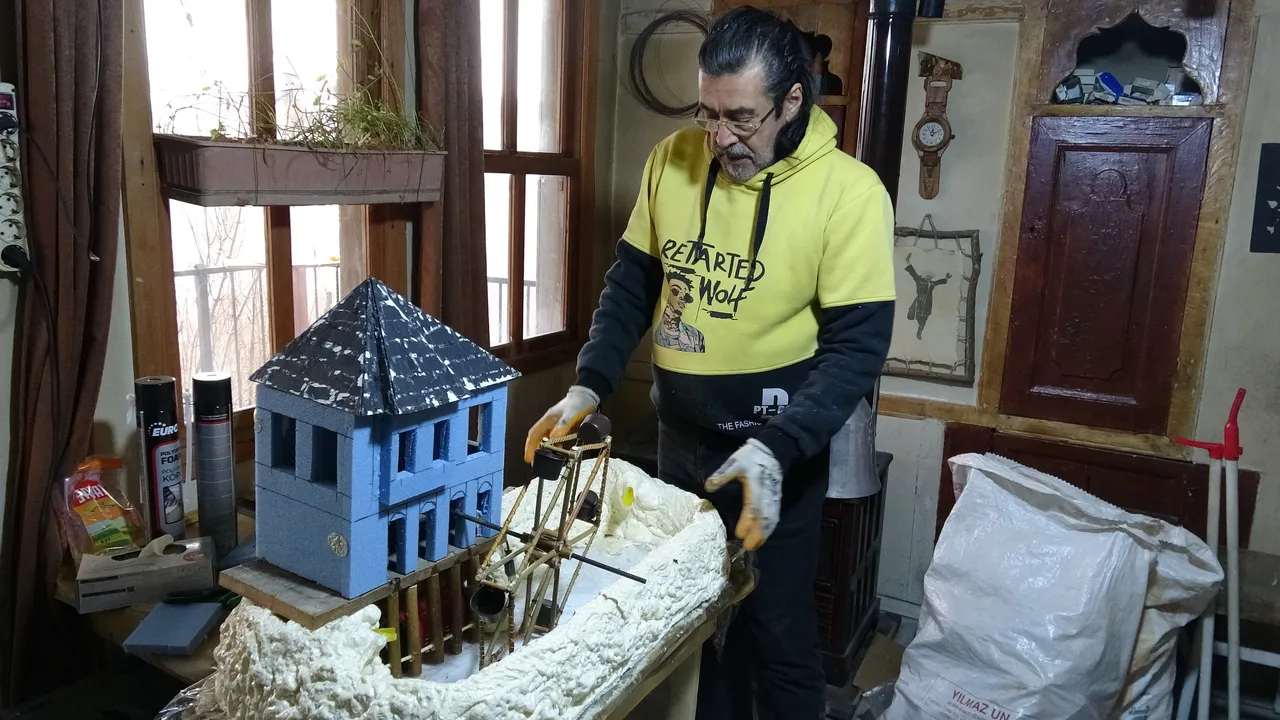 15 yıllık hobi dev bir mirasa dönüştü: Ahşap maketler geçmişi bugüne taşıyor