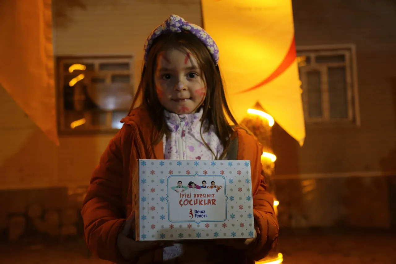 Deniz Feneri’nden Dünya Yetimler Günü’nde 30 ülkede iftar: Yetimler sevinsin dünya güzelleşsin