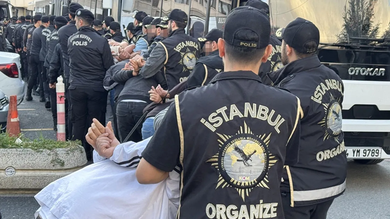 İstanbul'da yeni nesil suç örgütlerine operasyon! 10 kişi gözaltına alındı