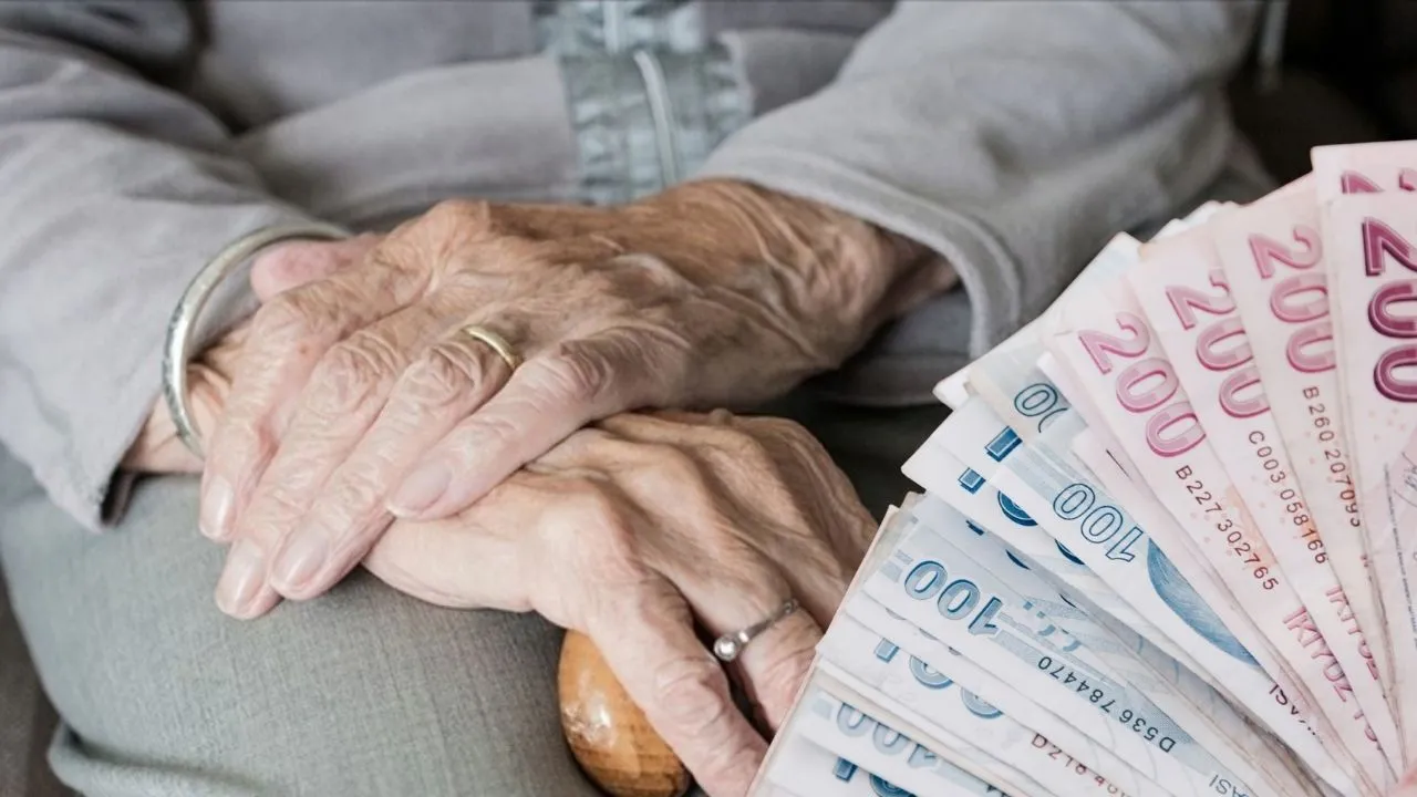 Ramazan Bayram ikramiyeleri ne zaman yatacak, bayramdan önce yatar mı? SGK ve Bağkur ikramiye ödeme günleri