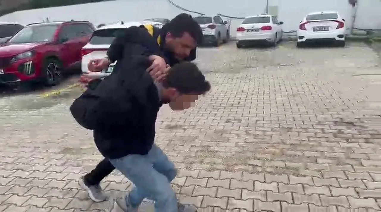 Tuvalet kabininde çekim yaparken yakalandı! 4 ayda 15 kadın