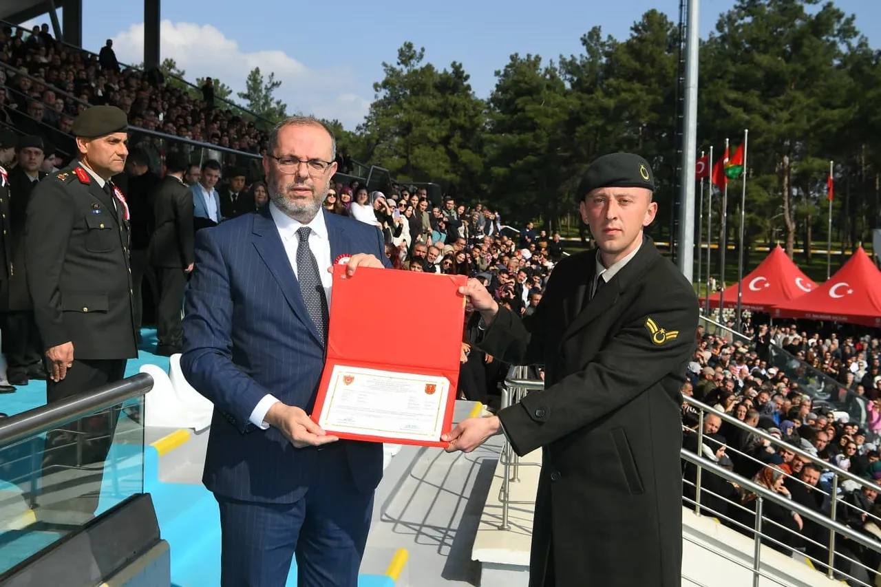 Yunanistan 17 yılda yapabiliyor, Türkiye bir yılda mezun etti: İşte Türk ordusunun yeni neferleri!