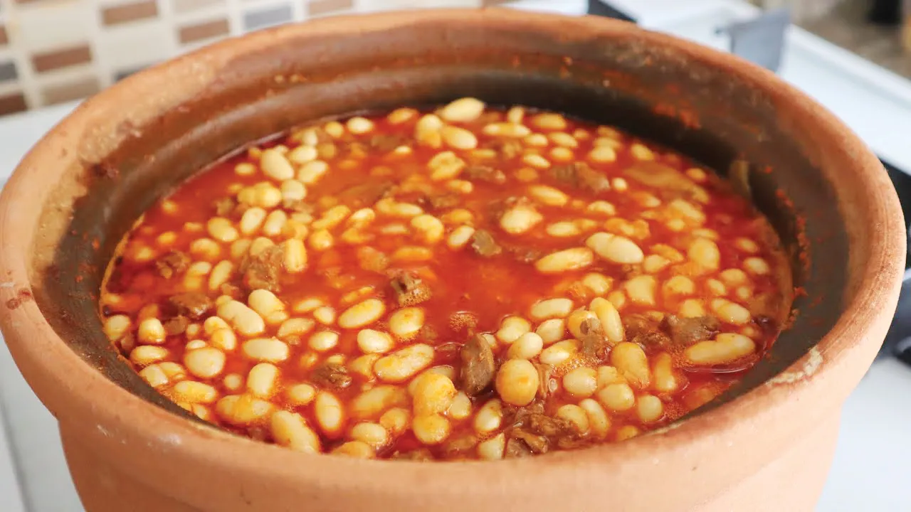 Güveçte Kuru Fasulye