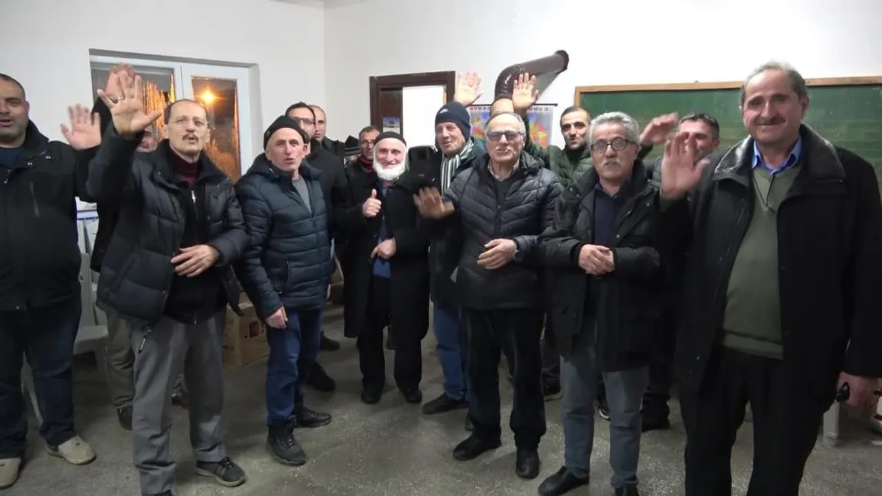 Bu köyde Ramazan'da  yemekleri erkekler yapıyor: Elimizi bile sürmüyoruz!