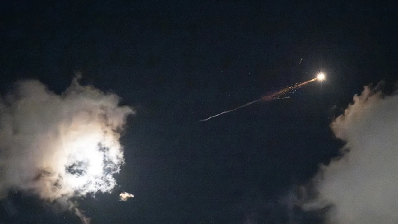 Dubai’de hava savunma sistemi devrede! Şarapnel kazası 1 kişiyi öldürdü