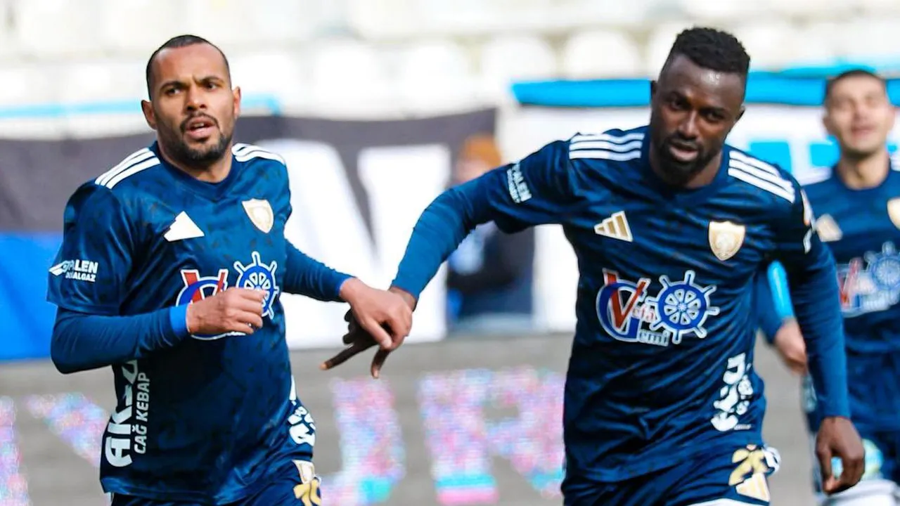 Erzurumspor evinde 8 attı, 12'de 12 yaptı!