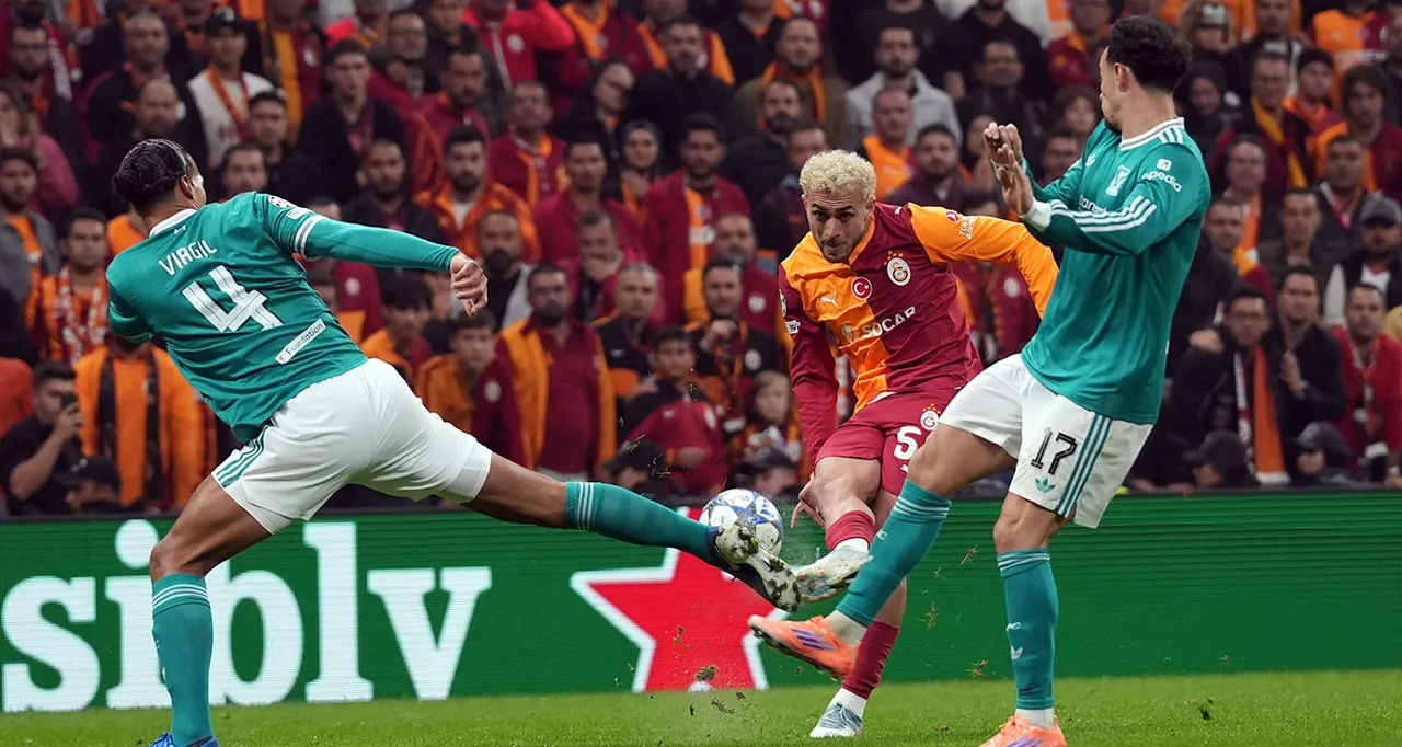 Galatasaray bu sezon Kupa 1'in lig etabında konuk ettiği Liverpool'u 1-0 mağlup etmişti.