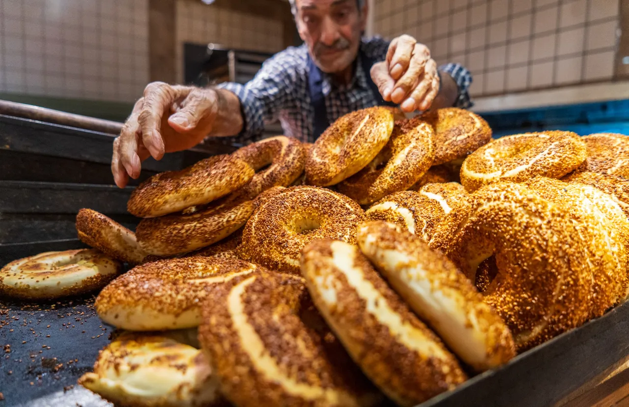 Manisa'nın tescilli lezzetine 'kara fırın' imzası